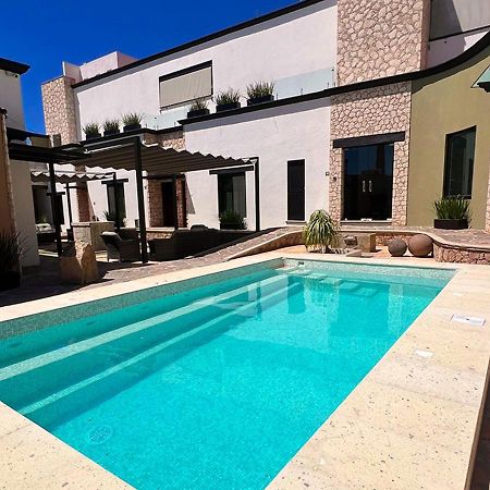 ברנל Miia Hotel Boutique מראה חיצוני תמונה