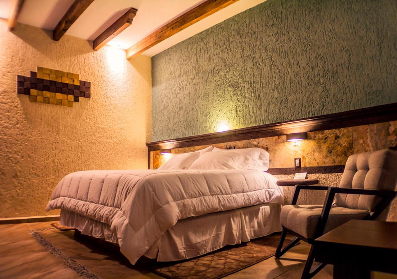 ברנל Miia Hotel Boutique מראה חיצוני תמונה
