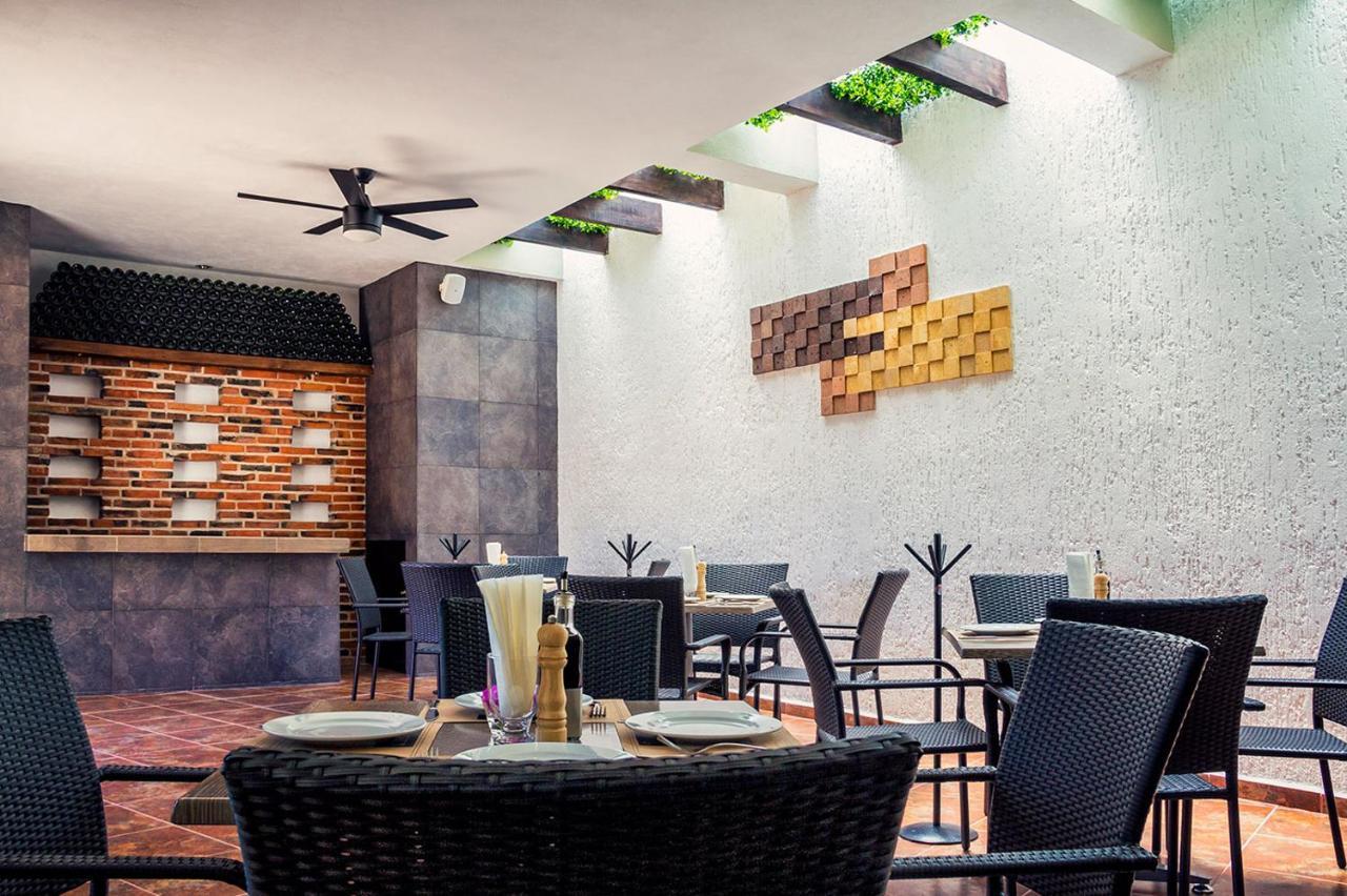 ברנל Miia Hotel Boutique מראה חיצוני תמונה