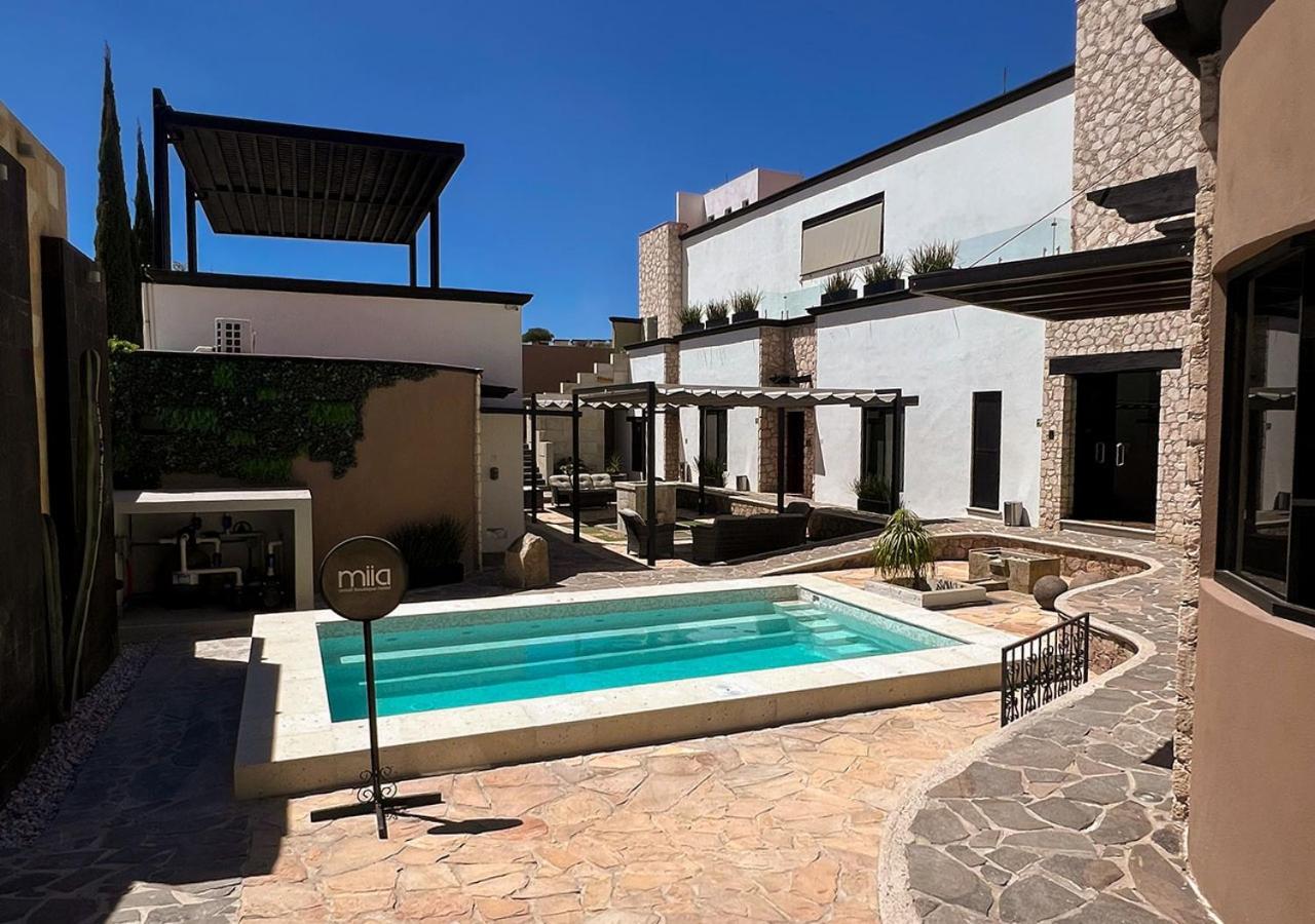 ברנל Miia Hotel Boutique מראה חיצוני תמונה